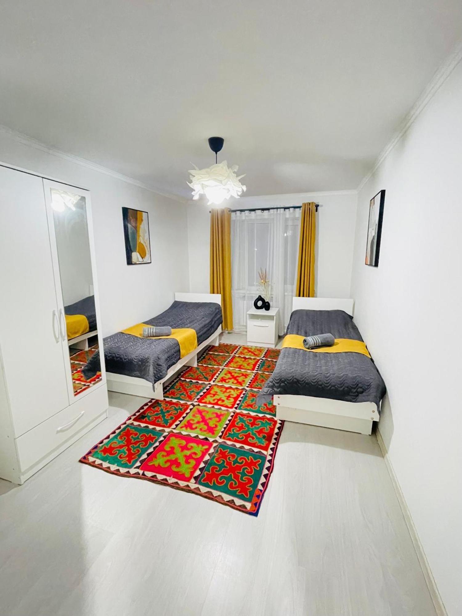 Guesthouse Greathome Karakol Buitenkant foto