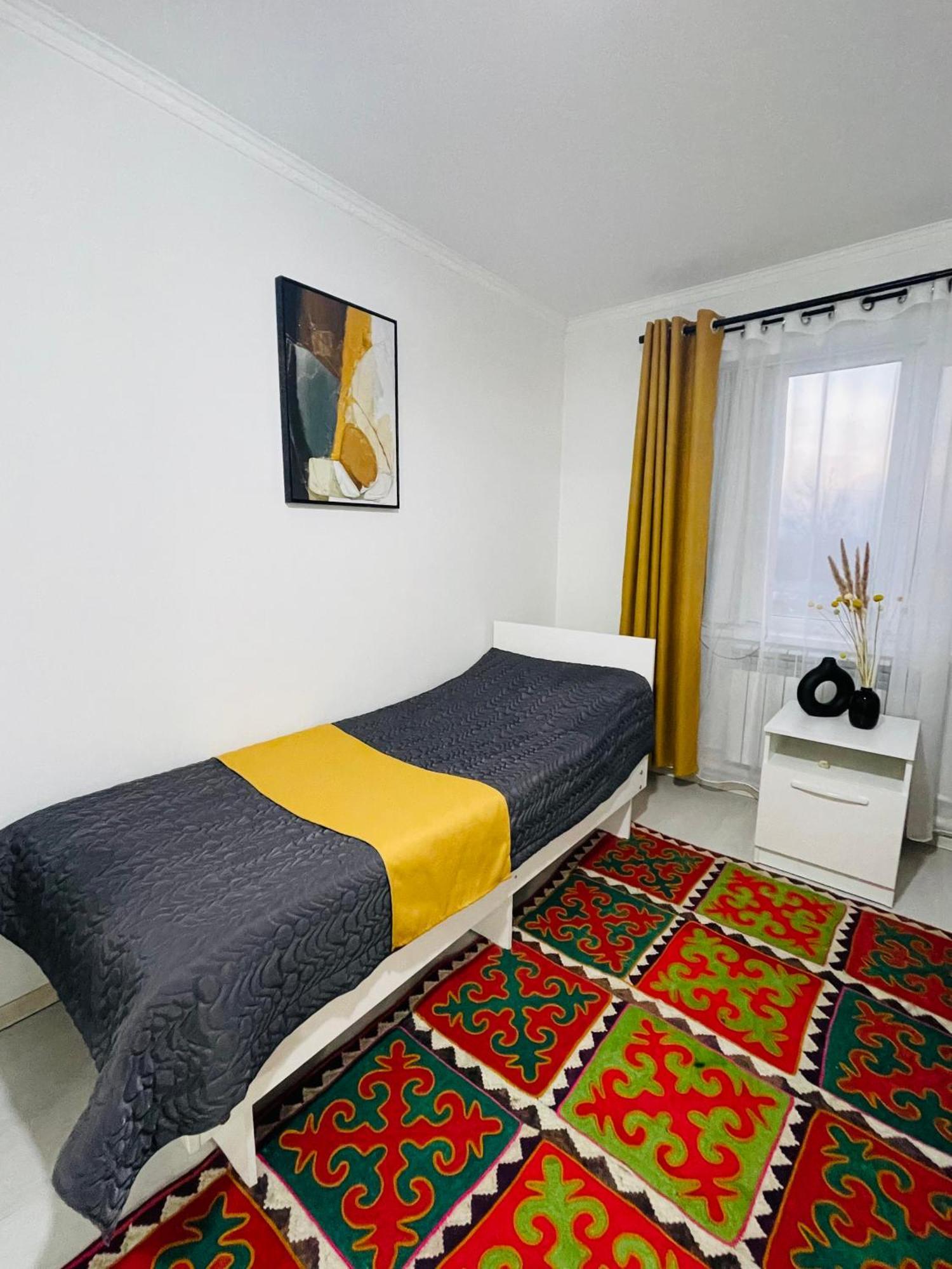 Guesthouse Greathome Karakol Buitenkant foto