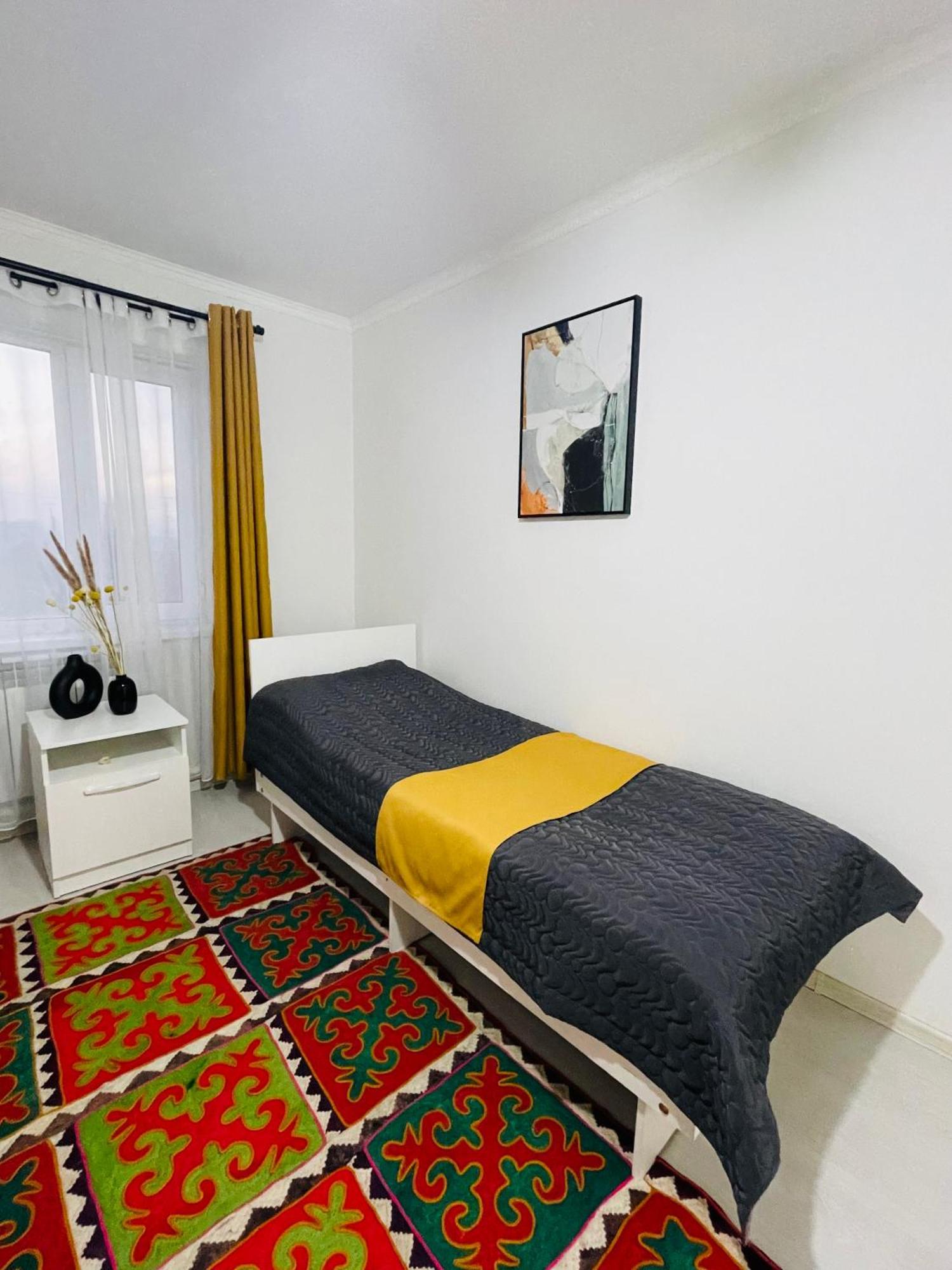Guesthouse Greathome Karakol Buitenkant foto