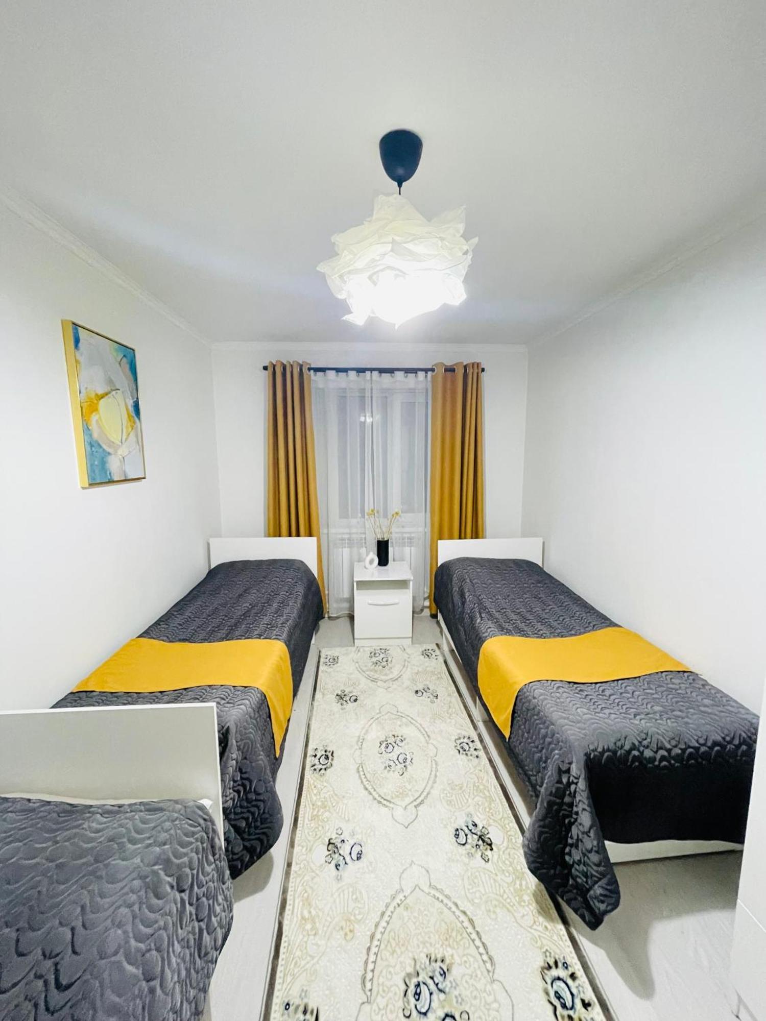 Guesthouse Greathome Karakol Buitenkant foto